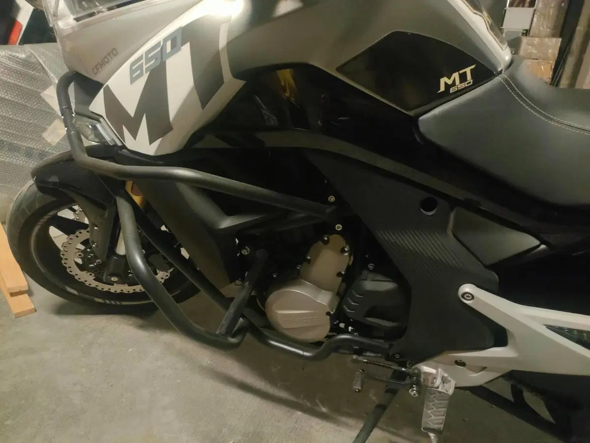 CFMOTO 650MT (2021 - 24) (4)