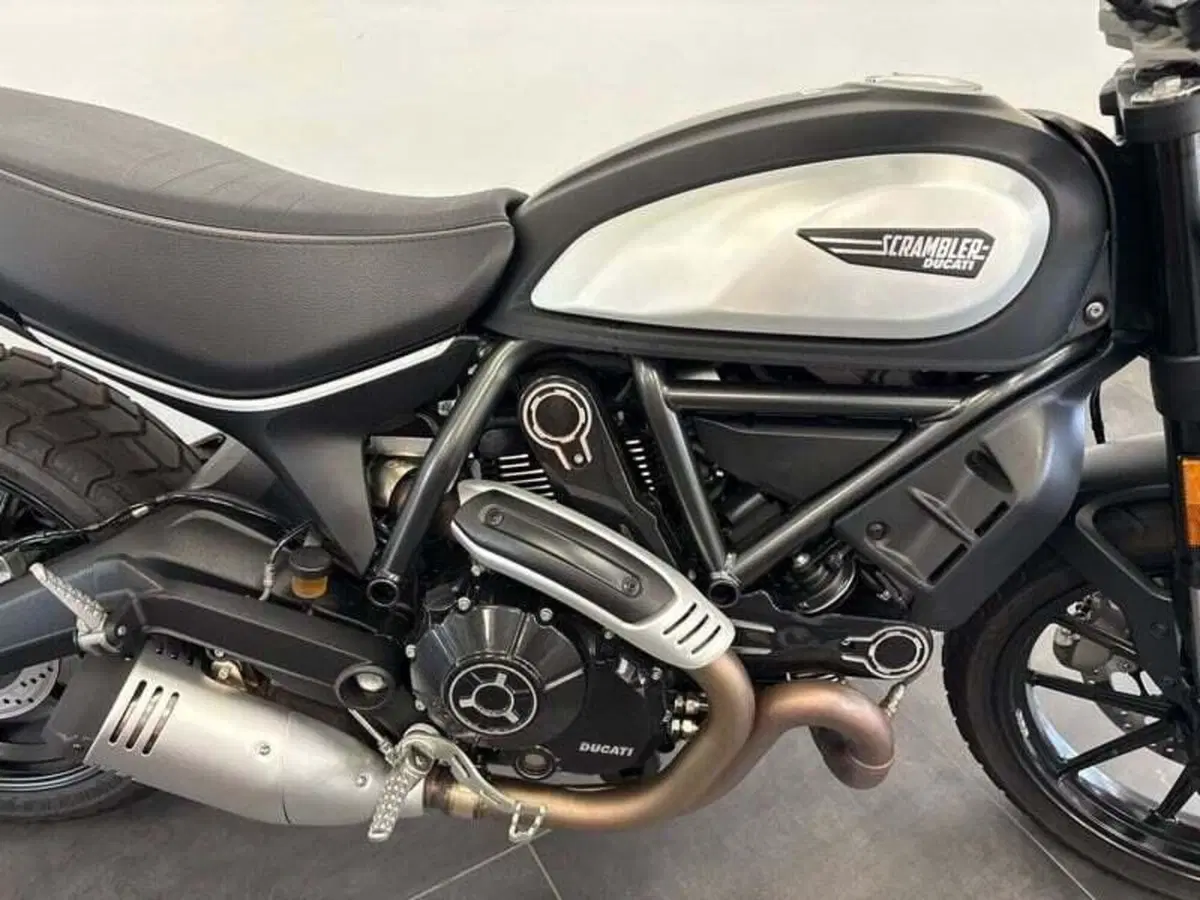 Ducati Scrambler 800 Icon Dark (2021 - 22) (7)