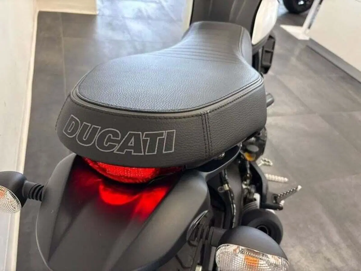 Ducati Scrambler 800 Icon Dark (2021 - 22) (10)