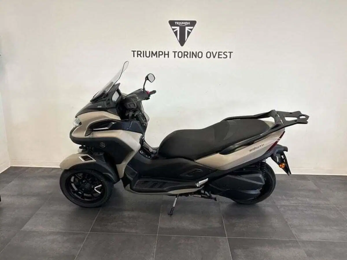 Yamaha Tricity 300 (2021 - 24) (2)