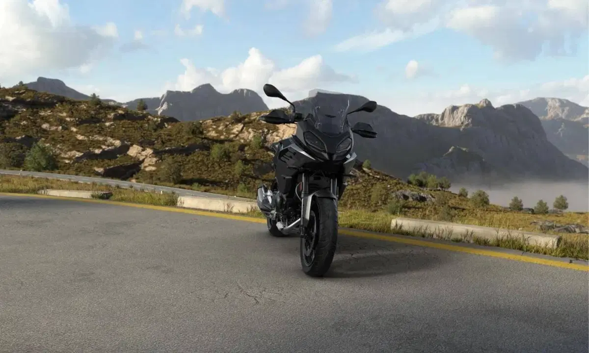 Bmw F 900 XR (2025 - 27) (3)