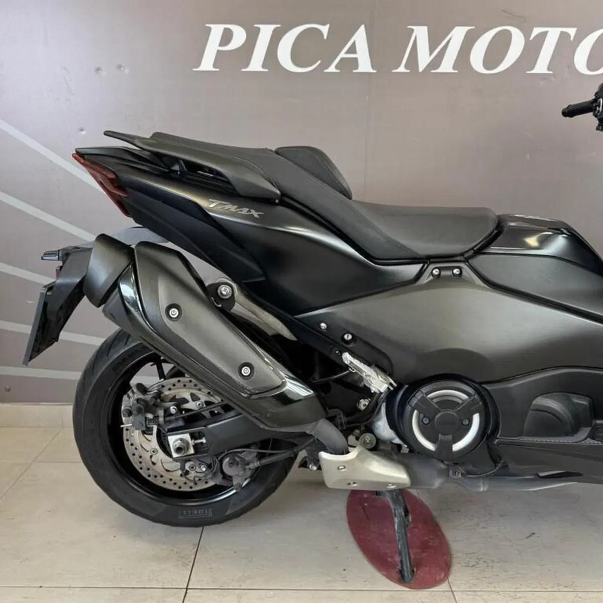 Yamaha T-Max 560 (2022 - 24) (2)