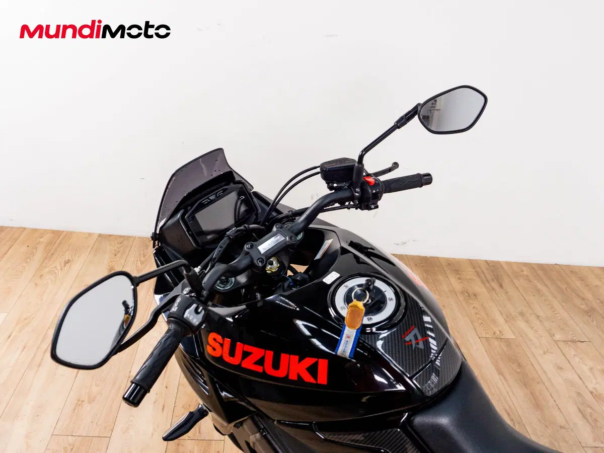 Suzuki Katana 1000 (2022 - 26) (11)