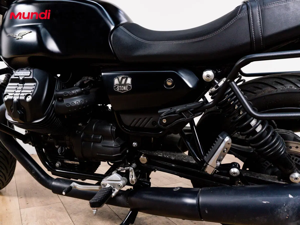 Moto Guzzi V7 850 Stone Special Abs (2021) (10)