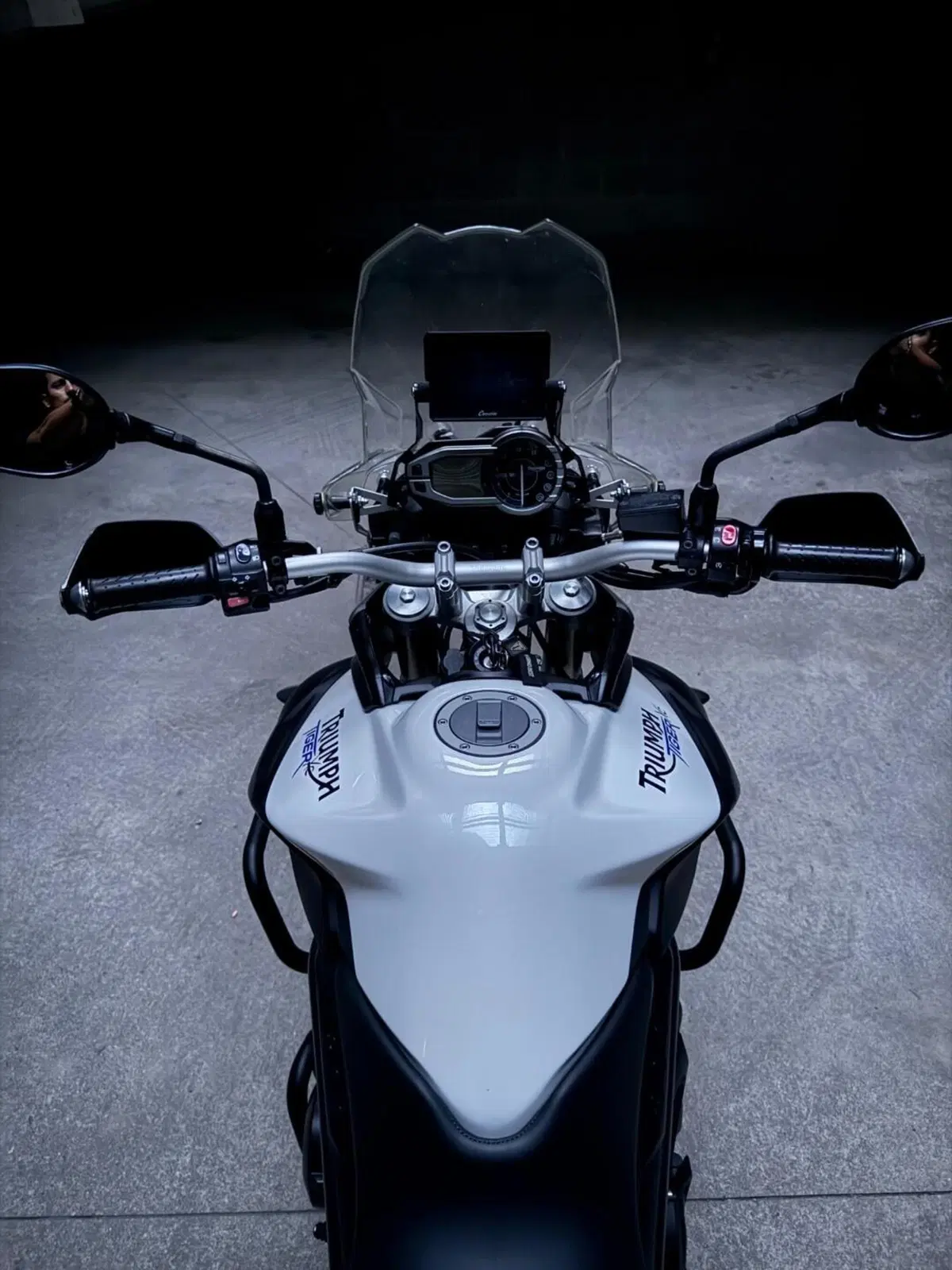 Triumph Tiger 800 XC (2011 - 12) (5)