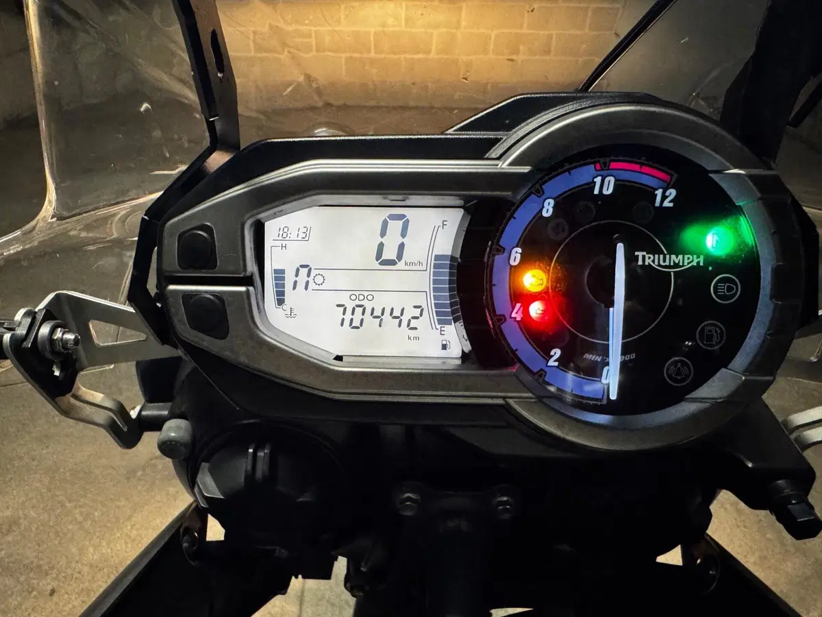 Triumph Tiger 800 XC (2011 - 12) (10)