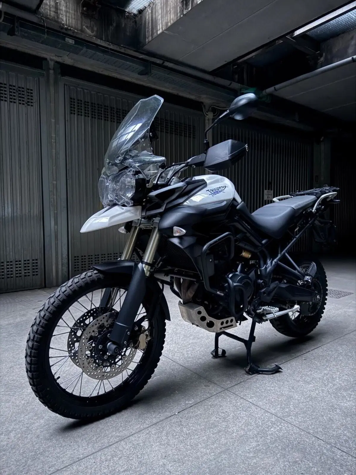 Triumph Tiger 800 XC (2011 - 12) (3)