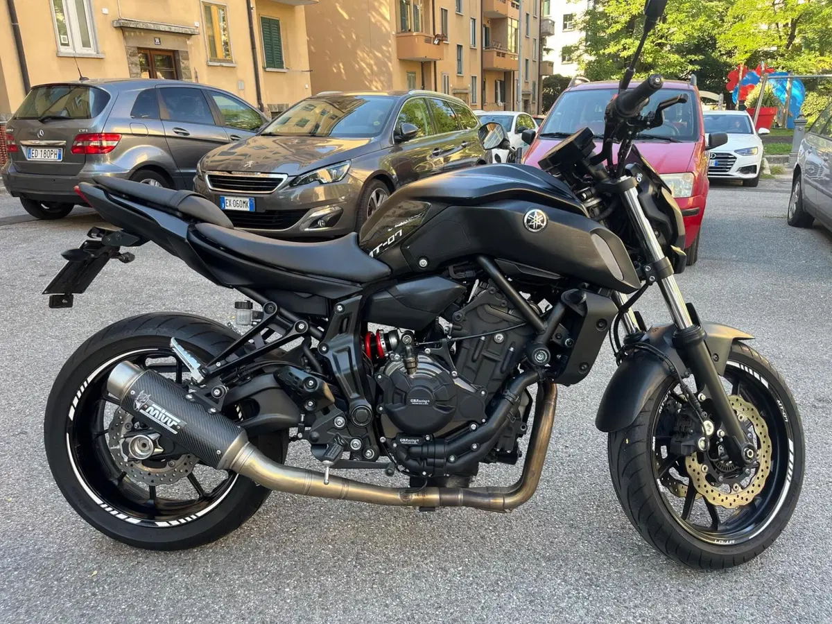 Yamaha MT-07 (2018 - 20) (2)
