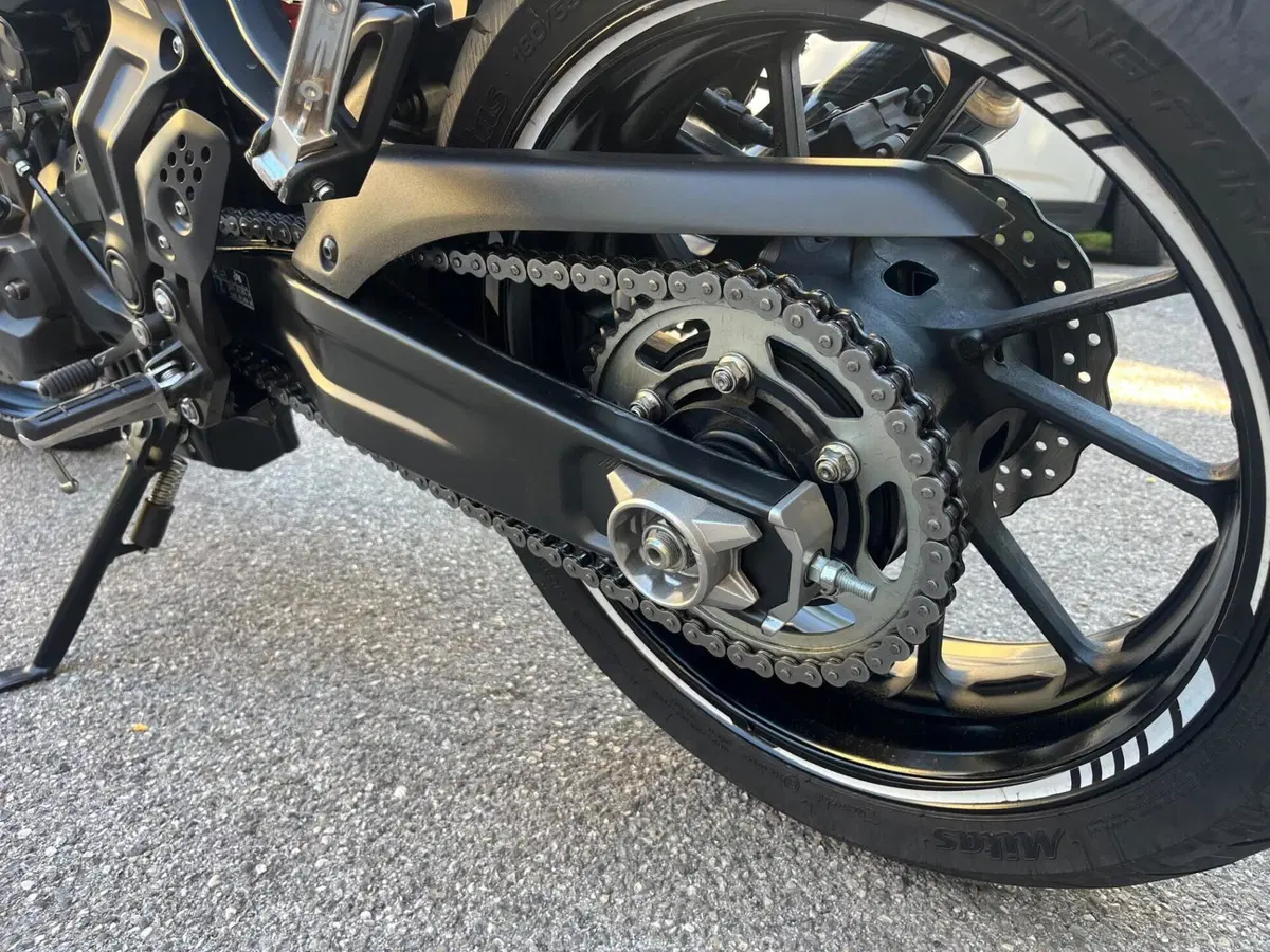 Yamaha MT-07 (2018 - 20) (7)