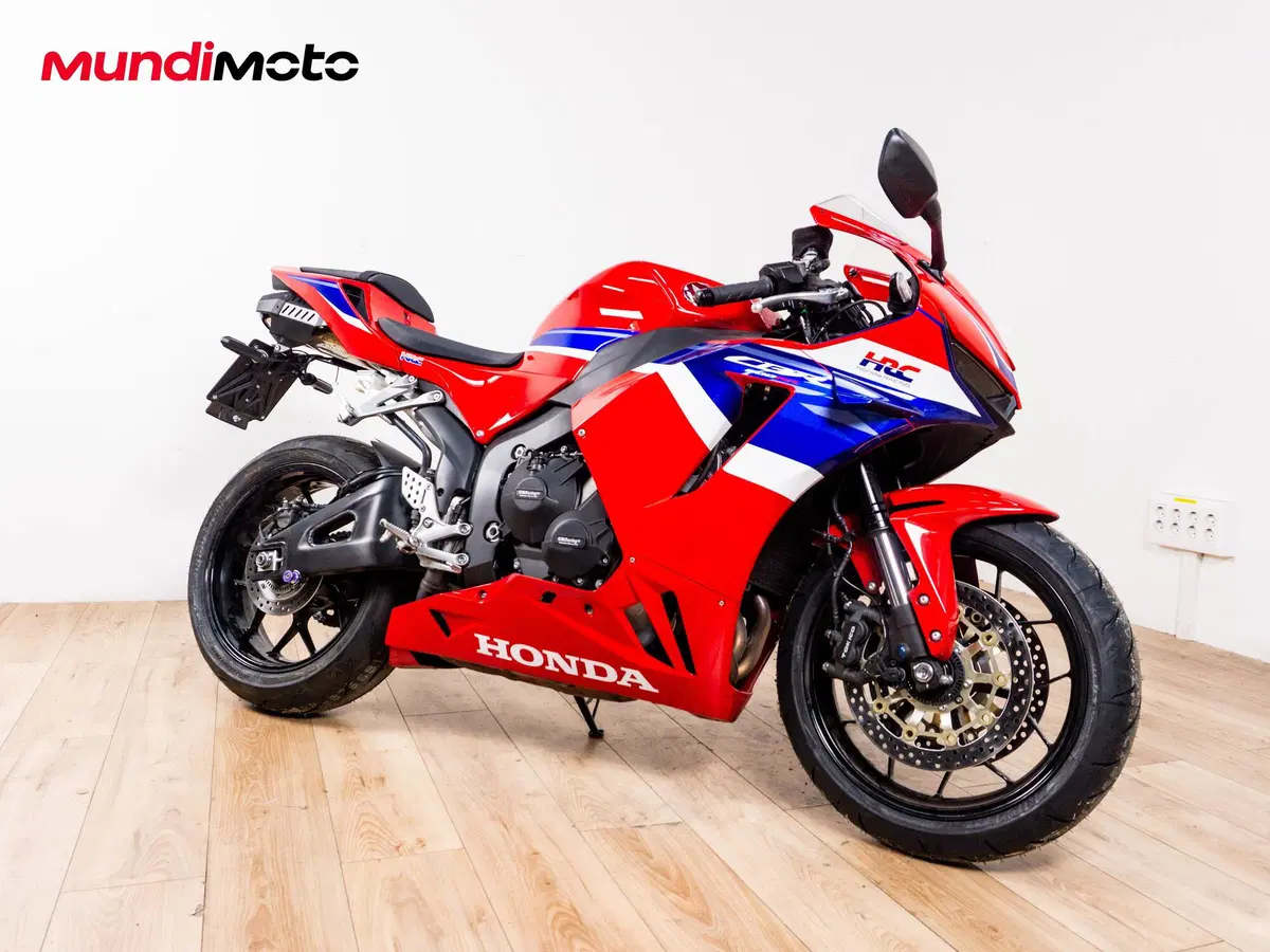 Honda CBR 600 RR (2024 - 26) (2)
