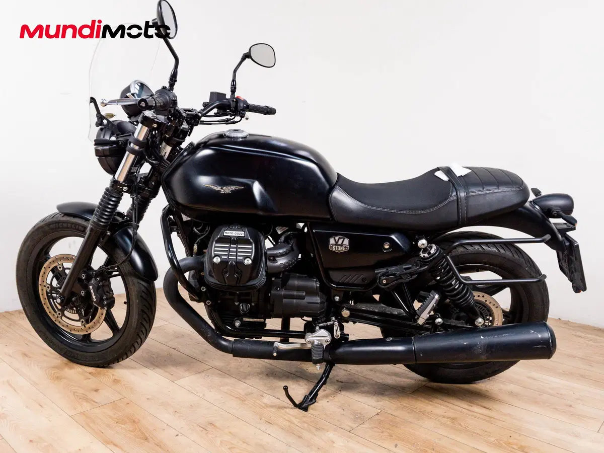 Moto Guzzi V7 850 Stone Special Abs (2021) (6)