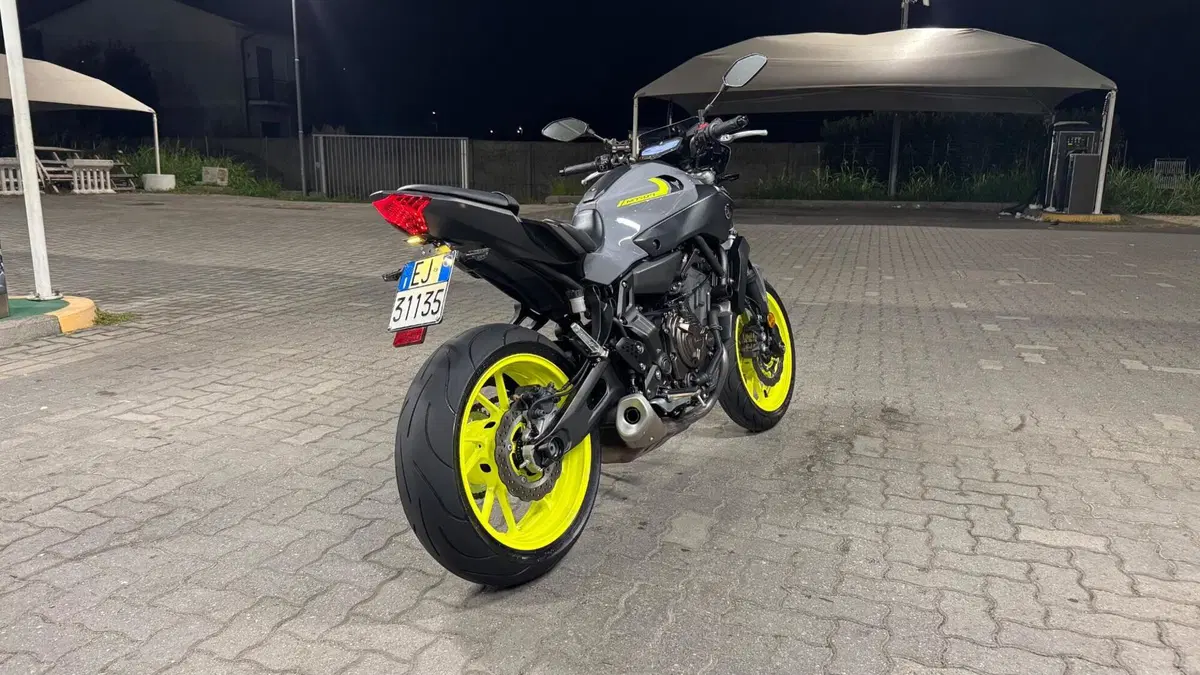 Yamaha MT-07 (2017 - 18) (4)