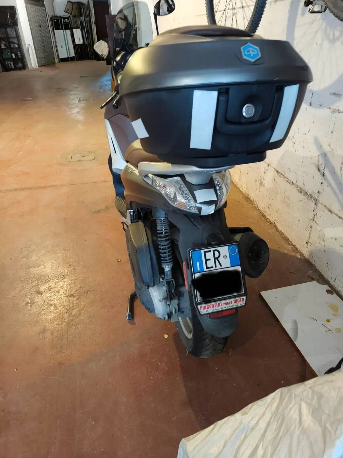 Piaggio Beverly 350 ABS (2016 - 20) (4)