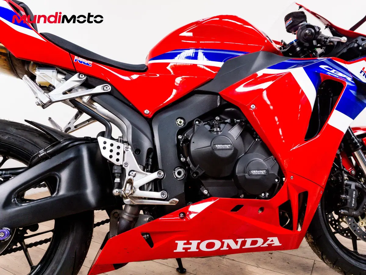 Honda CBR 600 RR (2024 - 26) (4)