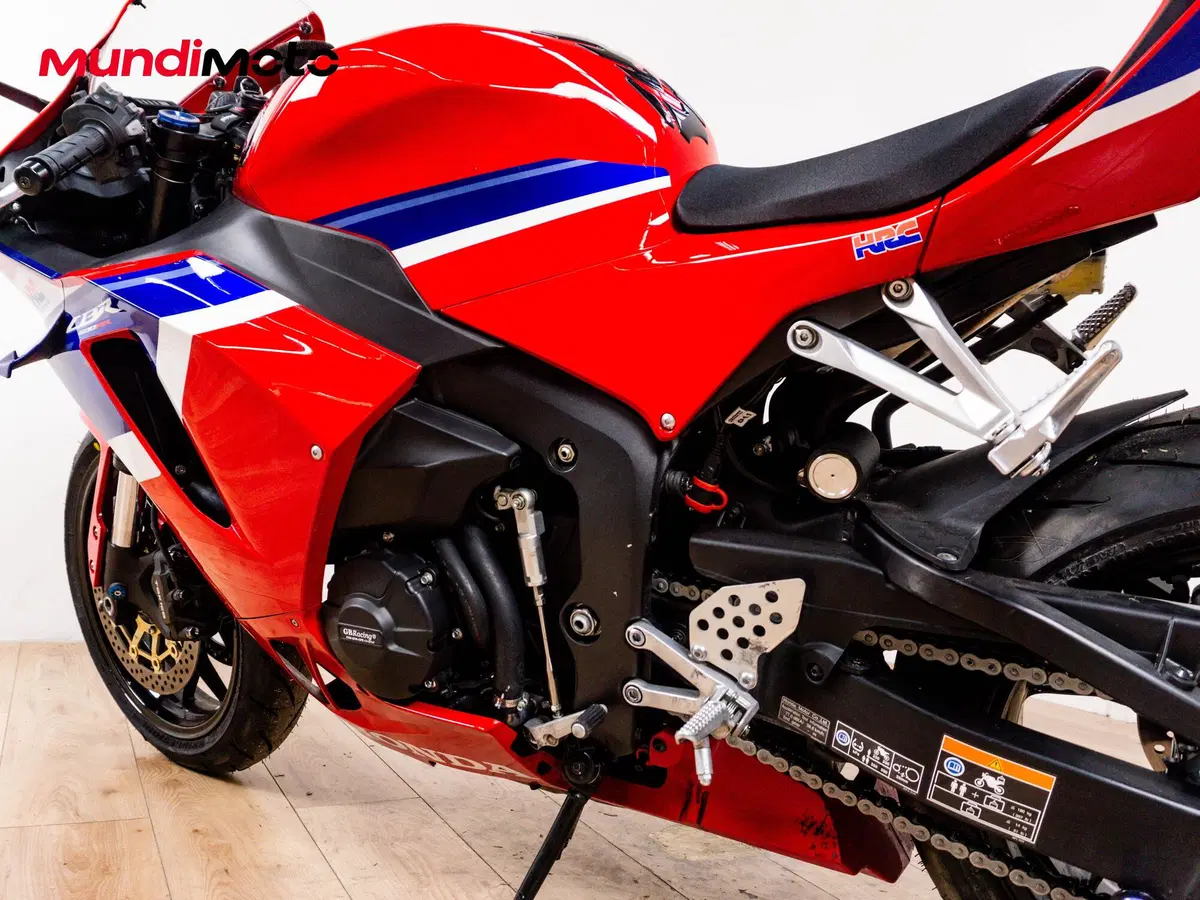 Honda CBR 600 RR (2024 - 26) (10)