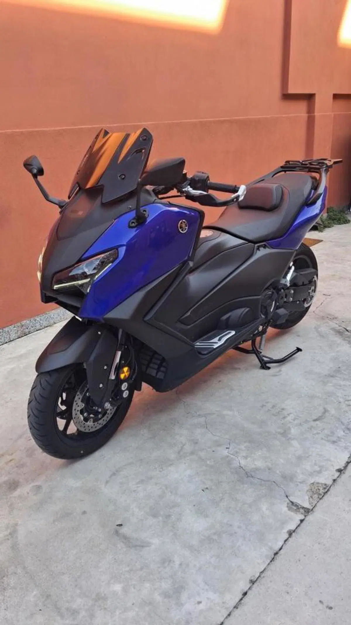 Yamaha T-Max 560 (2025 - 26) (4)