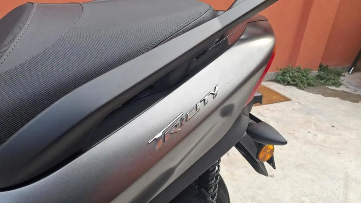 Yamaha Tricity 300 (2021 - 24) (5)