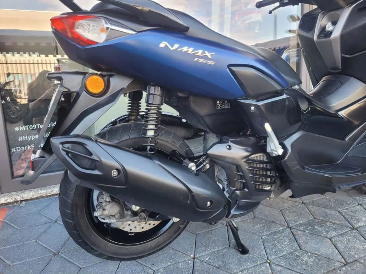 Yamaha N-Max 155 (2022 - 25) (8)