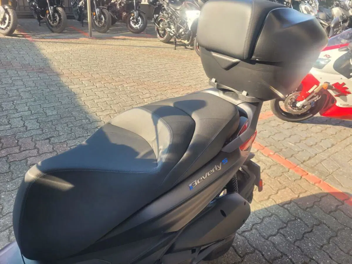 Piaggio Beverly 310 S (2025 - 26) (5)