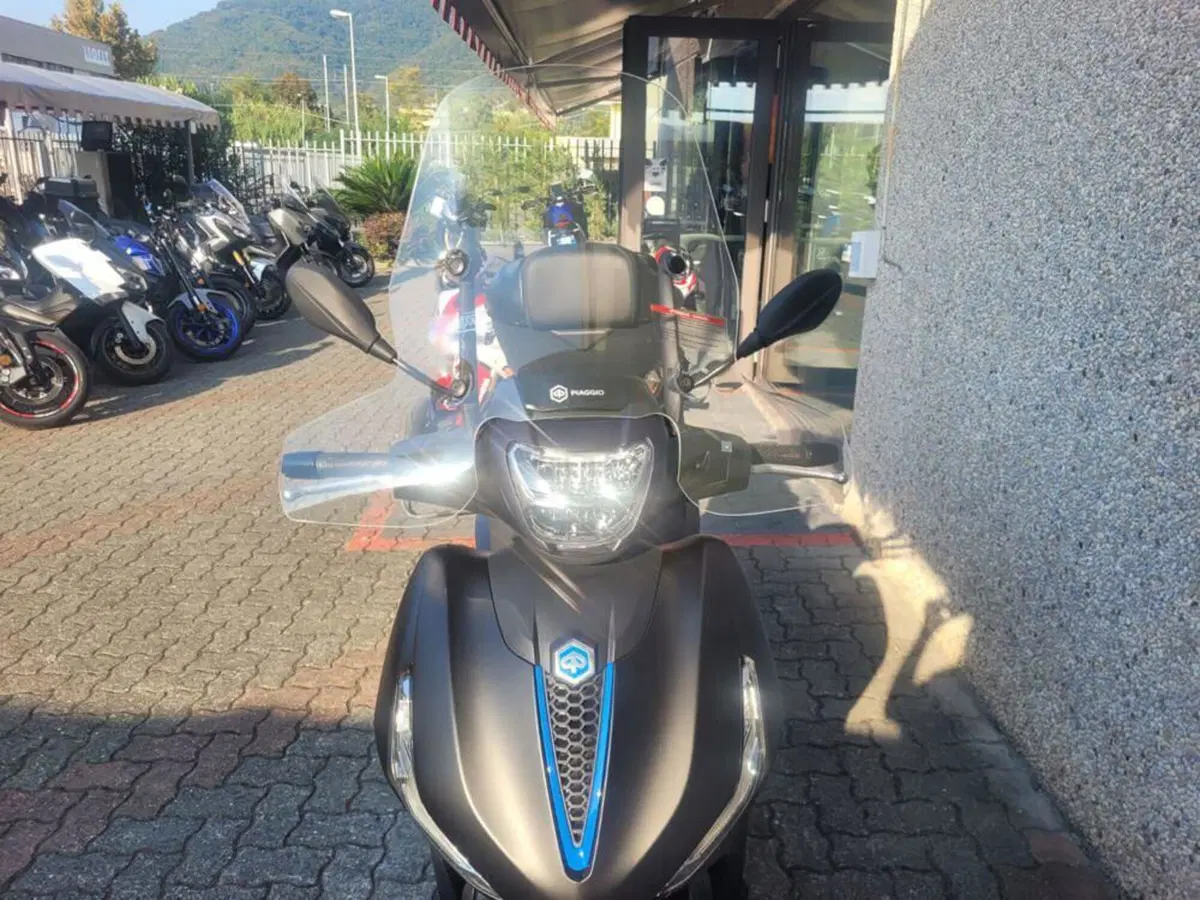 Piaggio Beverly 310 S (2025 - 26) (8)