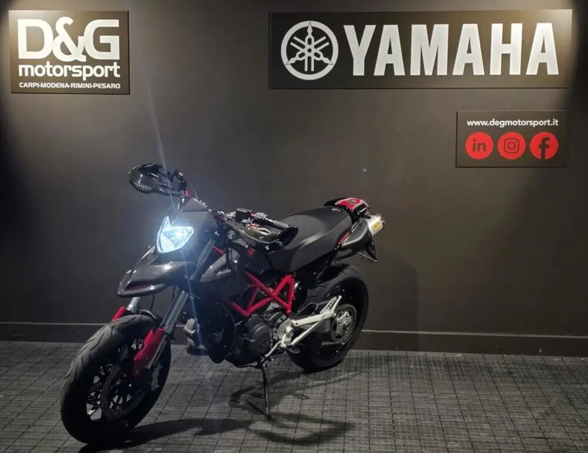 Ducati Hypermotard 796 (2012) (3)