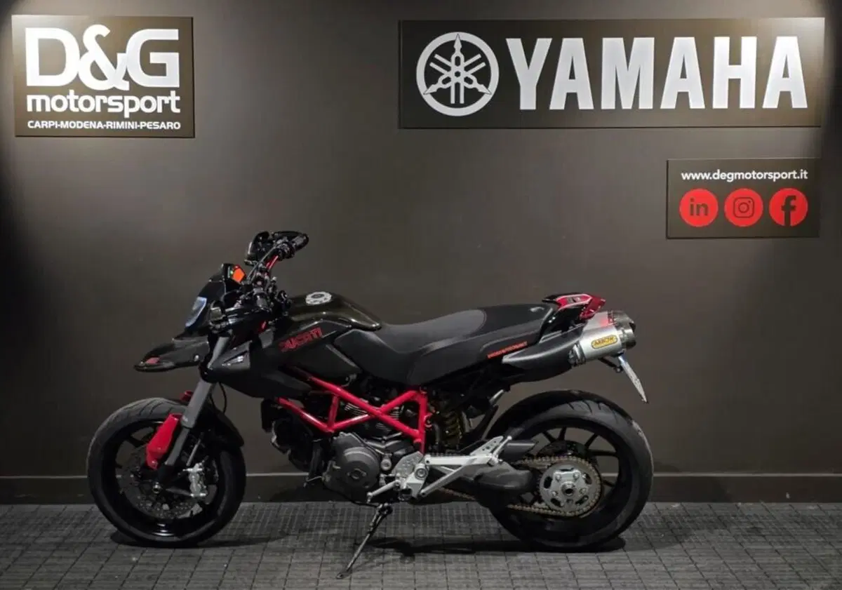 Ducati Hypermotard 796 (2012) (4)