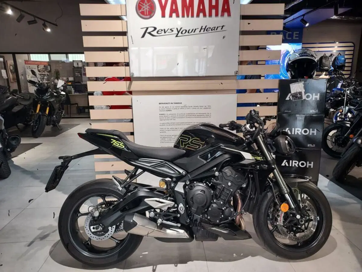 Triumph Street Triple 765 RS (2023 - 26) (9)