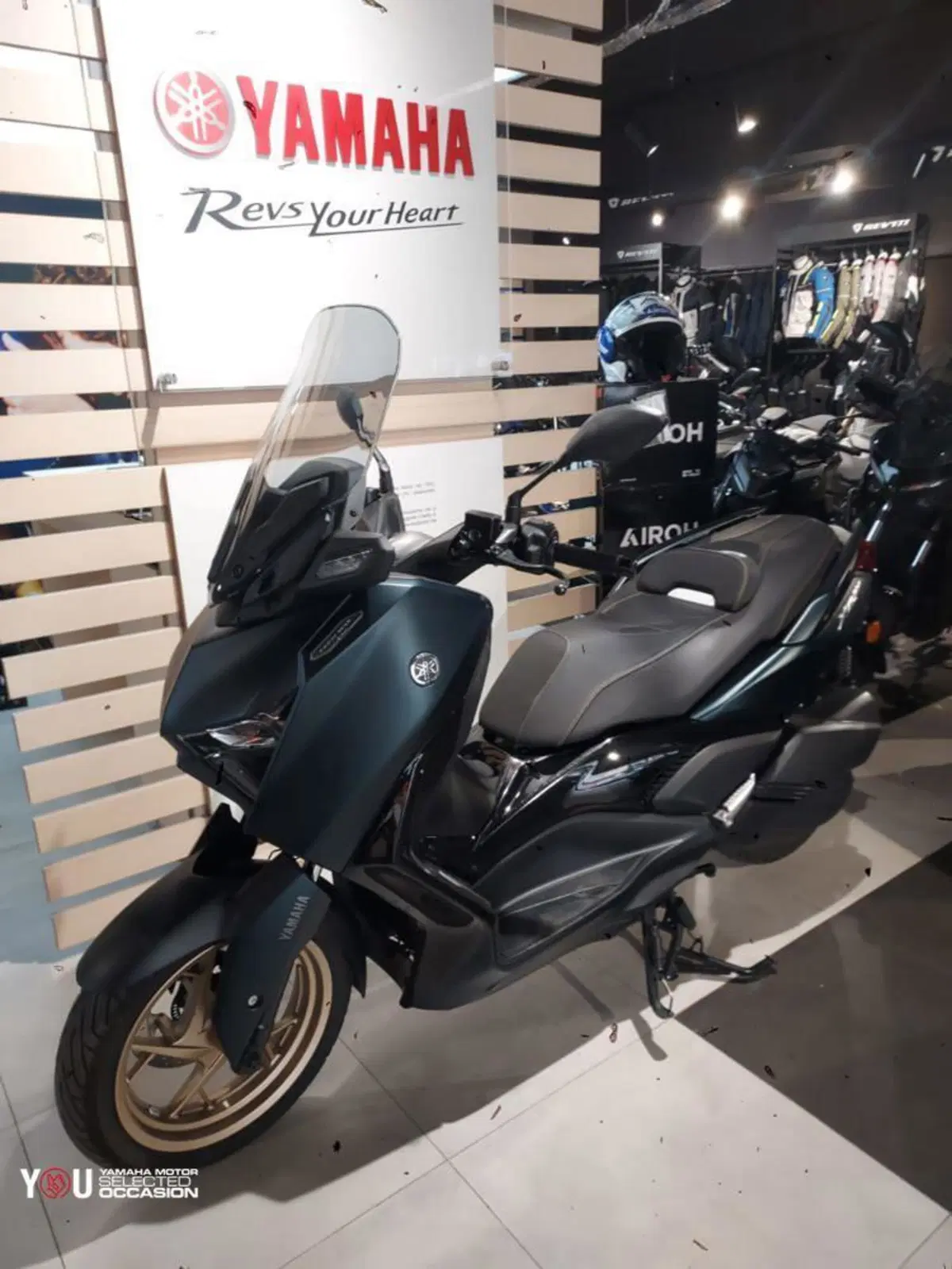 Yamaha X-Max 300 Tech Max (2021 - 24) (3)