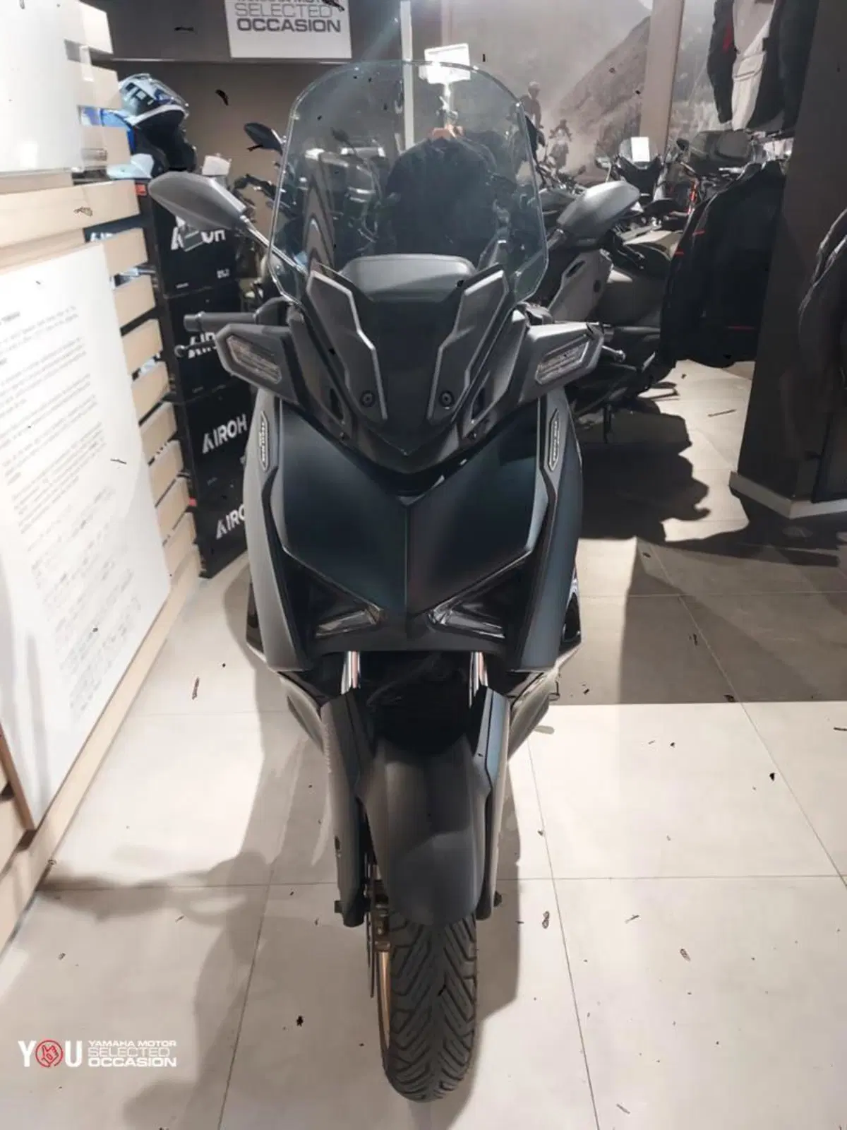 Yamaha X-Max 300 Tech Max (2021 - 24) (2)