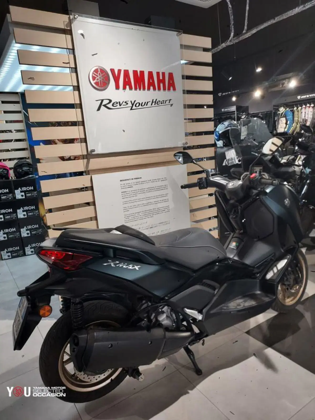 Yamaha X-Max 300 Tech Max (2021 - 24) (8)