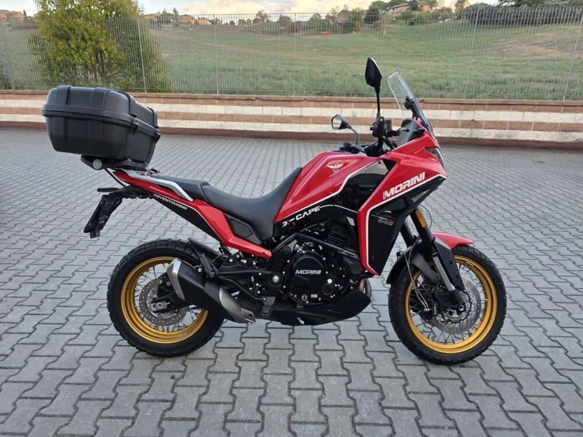 Moto Morini X-Cape 650 Gold Wheels Edition (2022 - 26) (3)