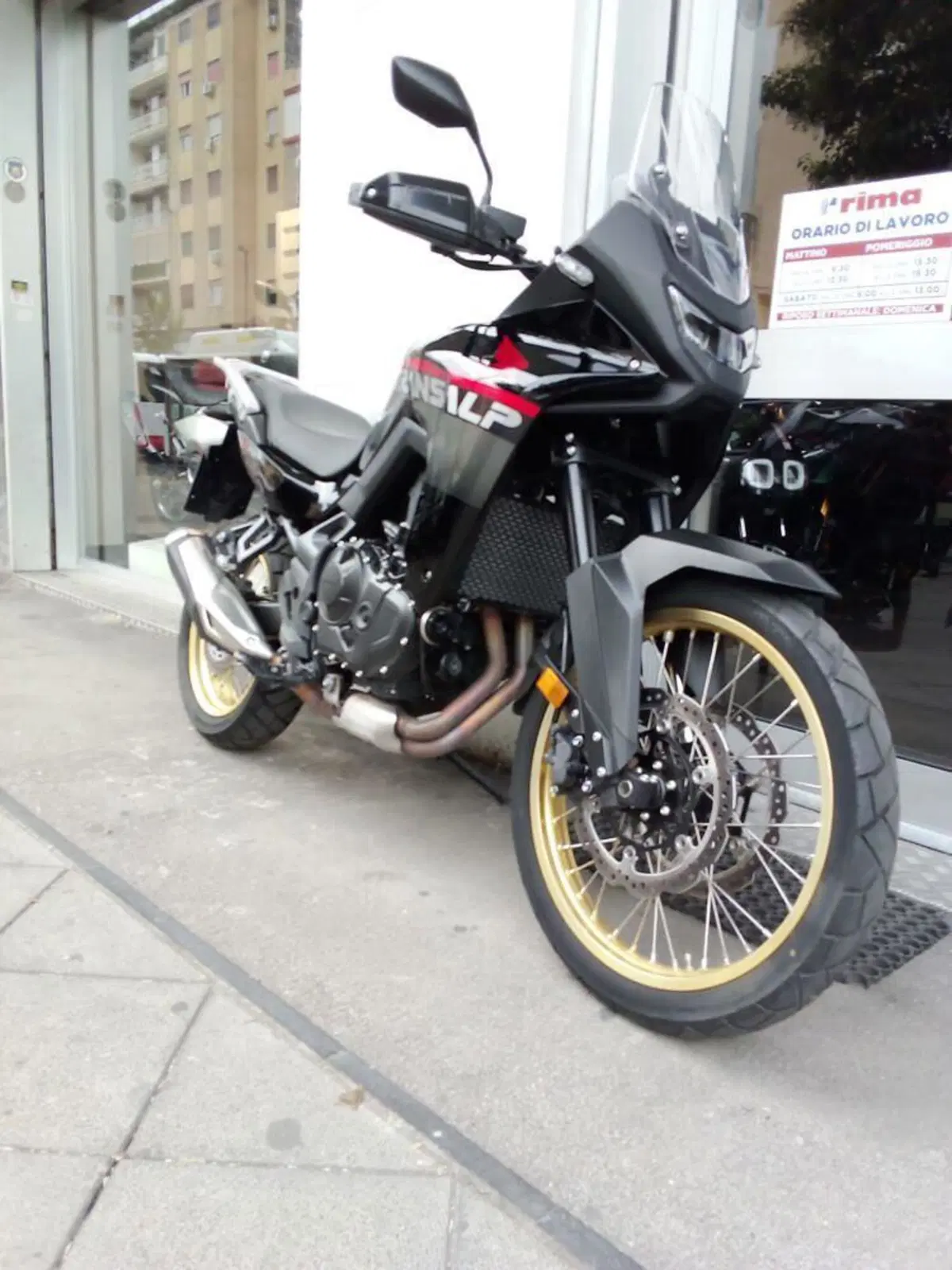 Honda Transalp XL750 (2025) (5)