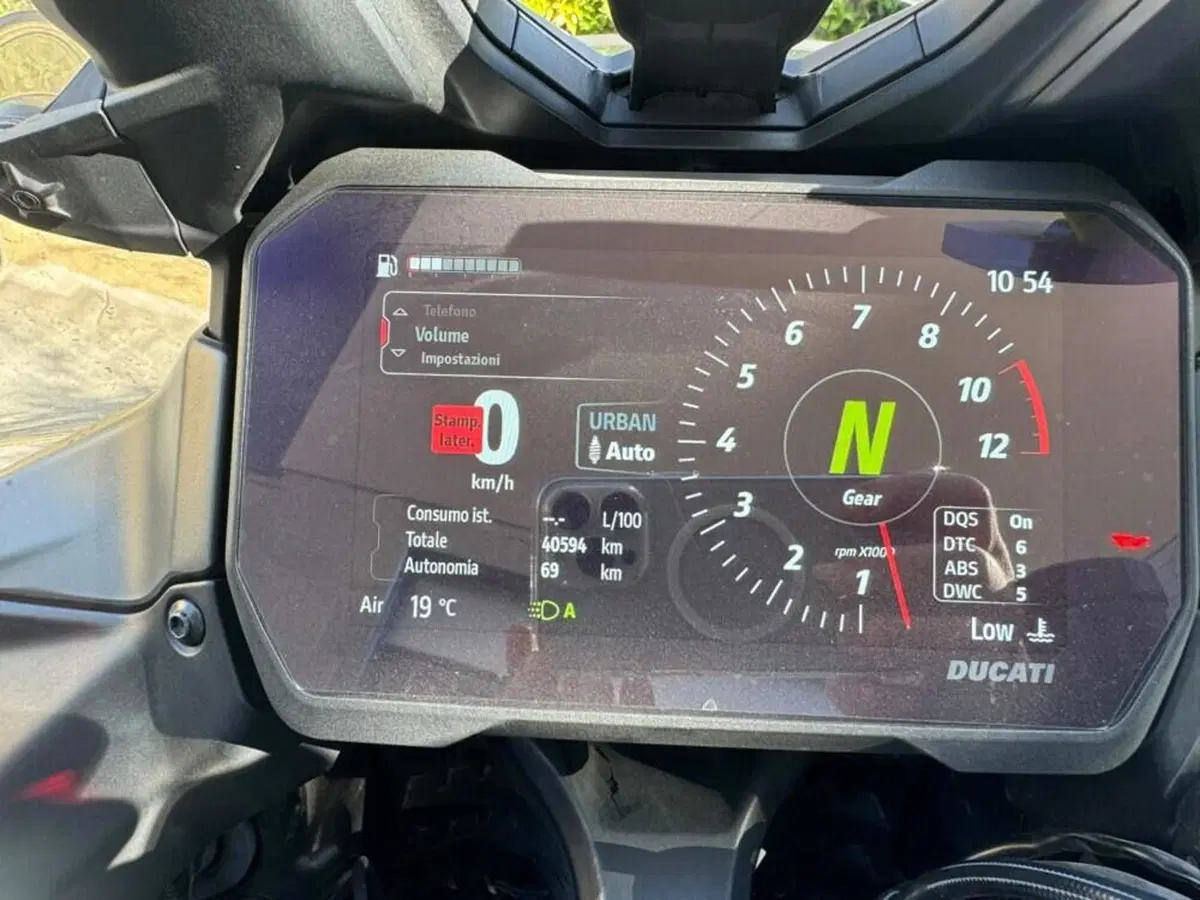 Ducati Multistrada V4 S (2021 - 24) (9)