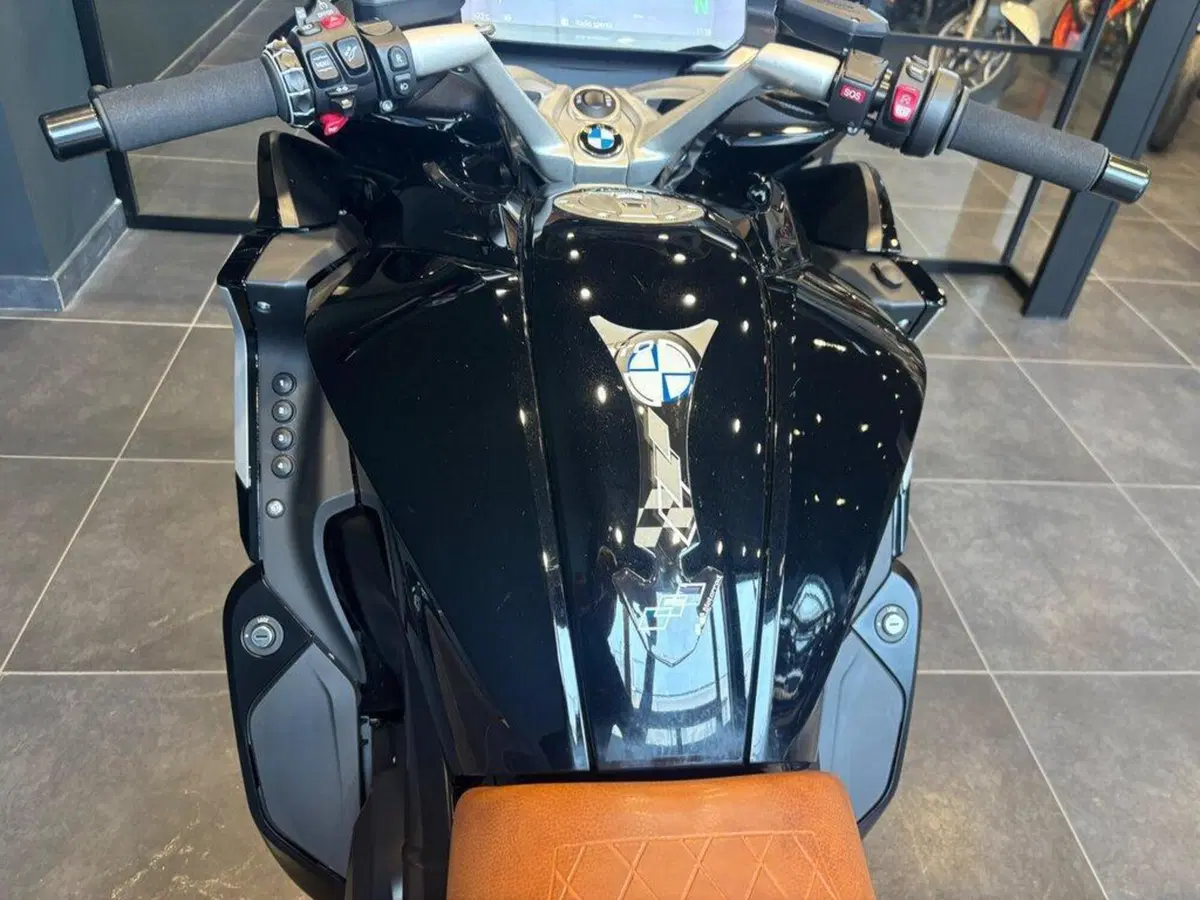 Bmw K 1600 GT (2022 - 27) (11)