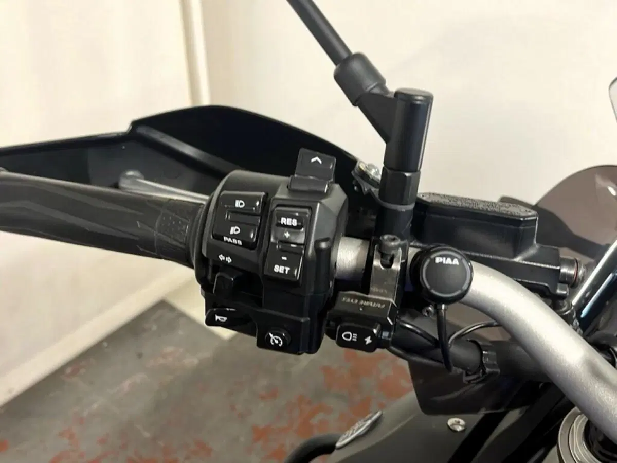 Yamaha XT1200ZE Super Ténéré (2017 - 20) (9)