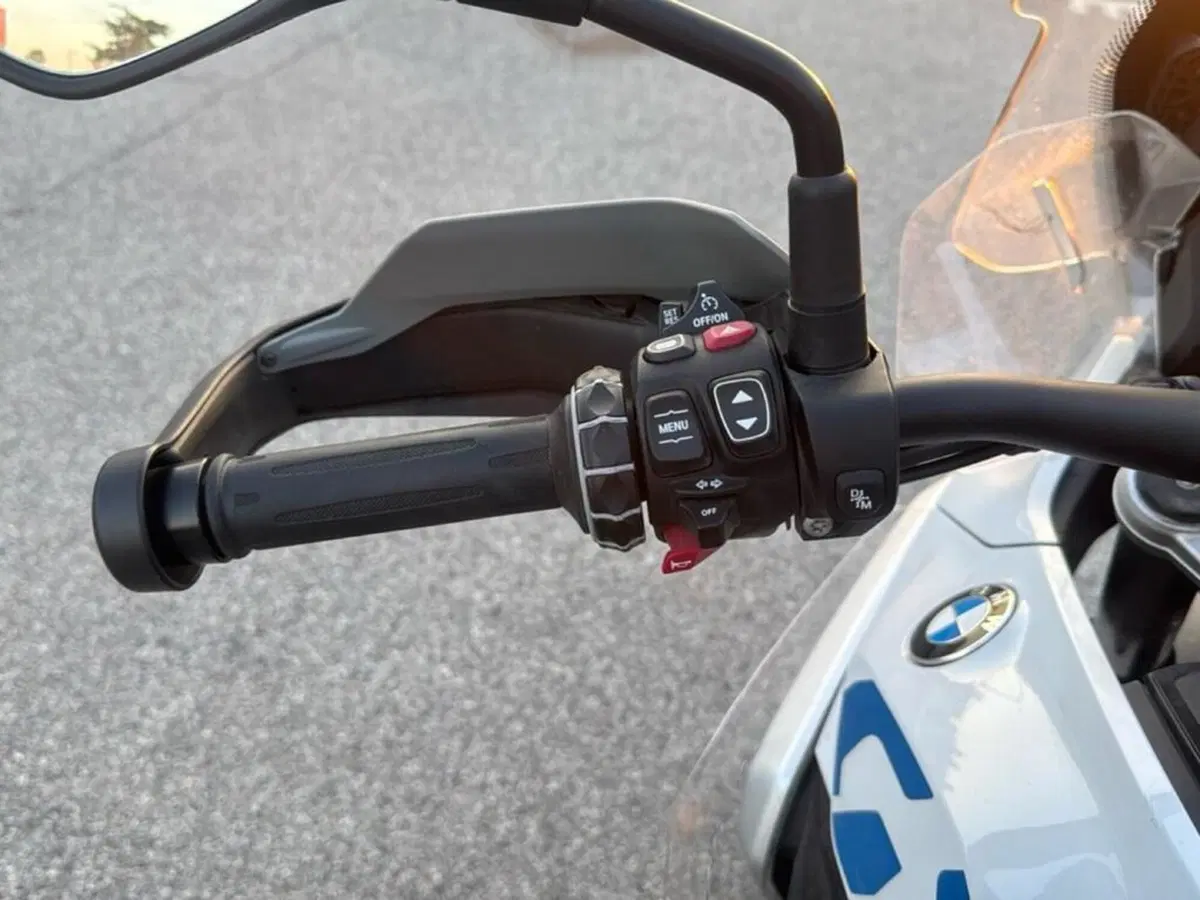 Bmw R 1300 GS (2023 - 26) (9)