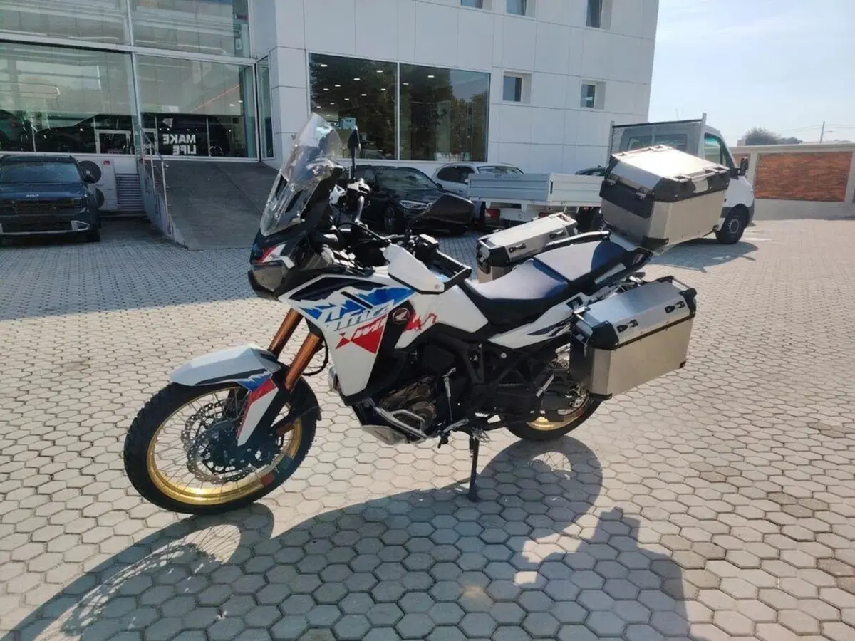 Honda Africa Twin CRF 1100L Adventure Sports Travel Edition (2024 - 26)