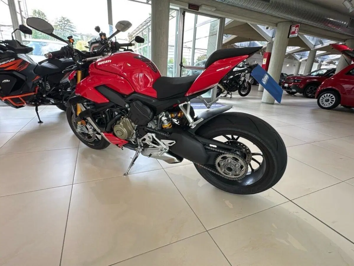 Ducati Streetfighter V4 1100 S (2020) (9)