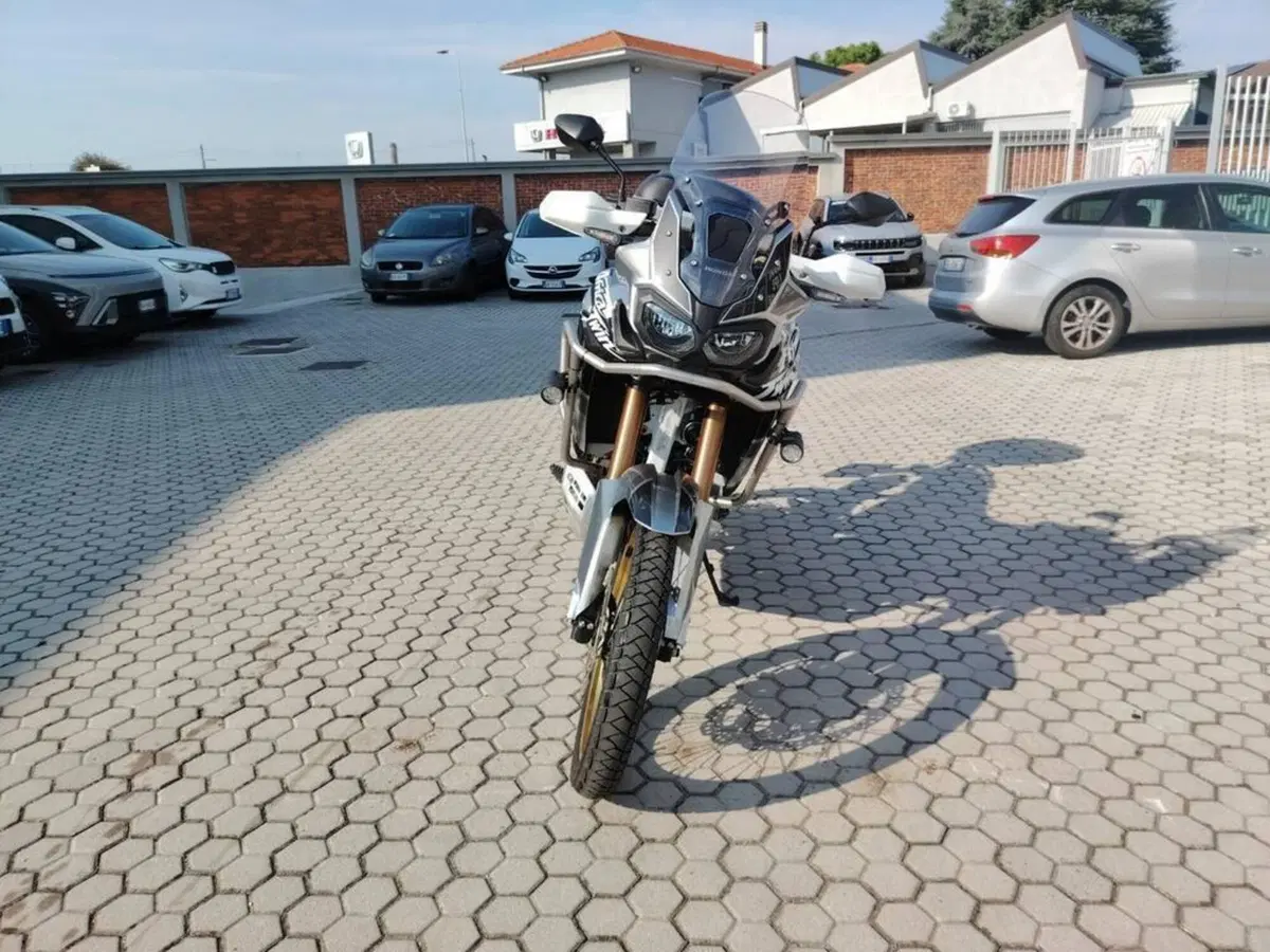 Honda Africa Twin CRF 1000L Adventure Sports (2018 - 19) (2)