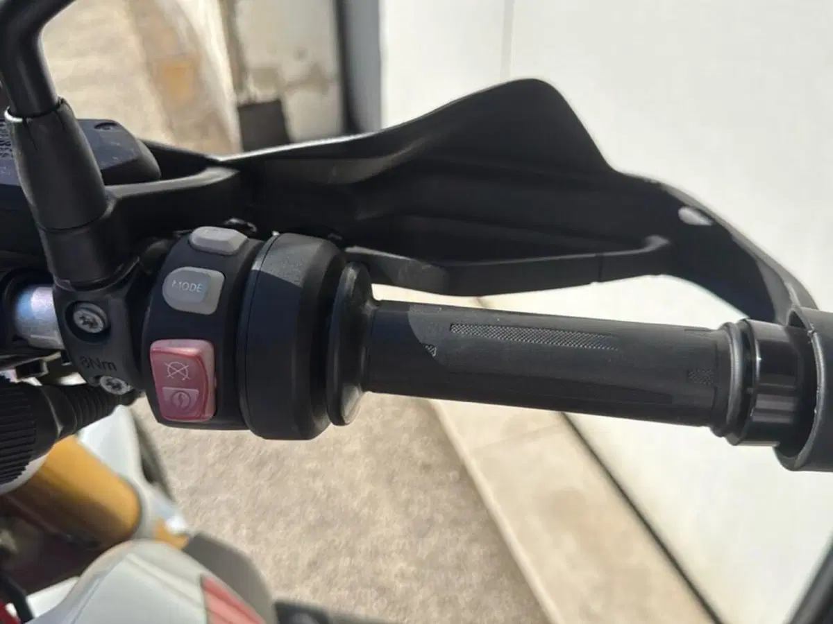 Bmw R 1200 R (2015 - 16) (9)