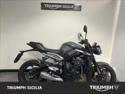 Triumph Street Triple 765 R (2023 - 26) usata