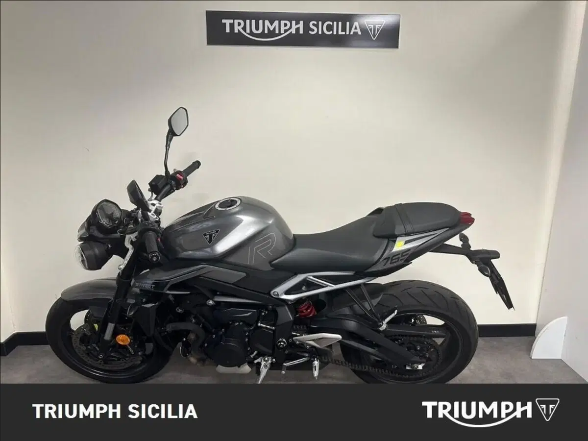 Triumph Street Triple 765 R (2023 - 26) (4)