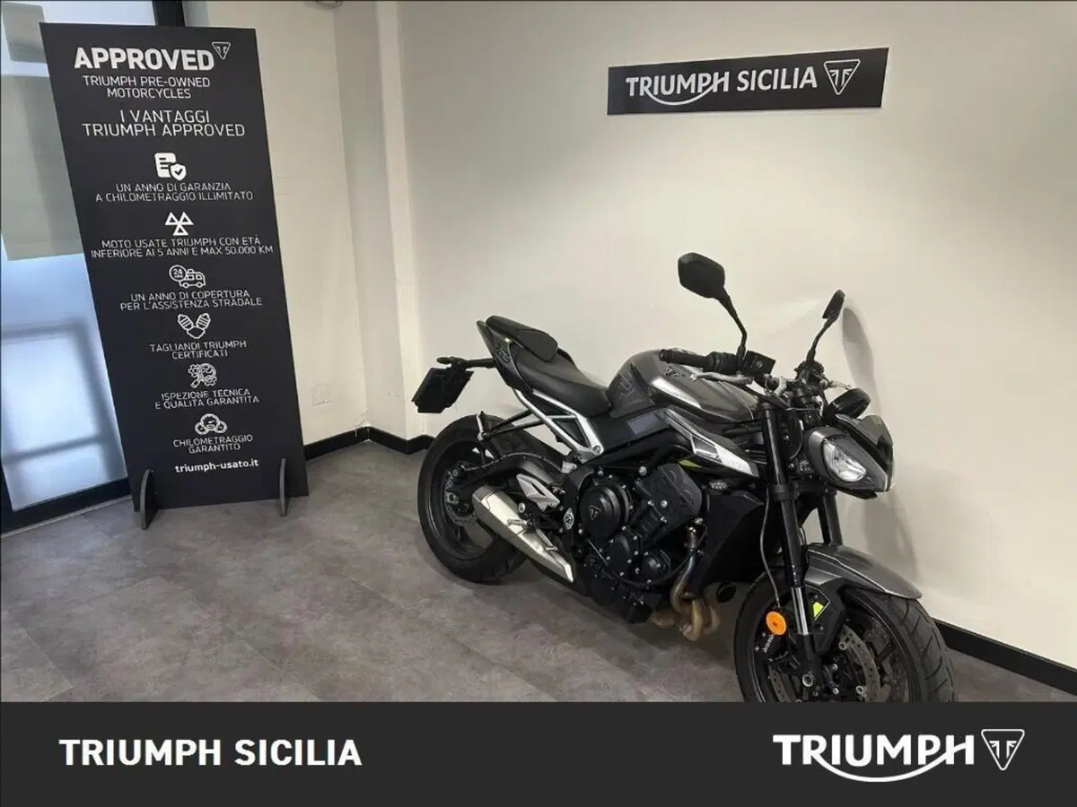 Triumph Street Triple 765 R (2023 - 26) (3)