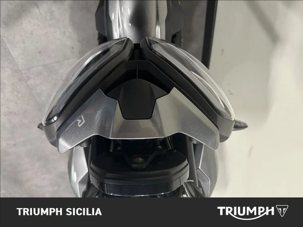 Triumph Street Triple 765 R (2023 - 26) (17)