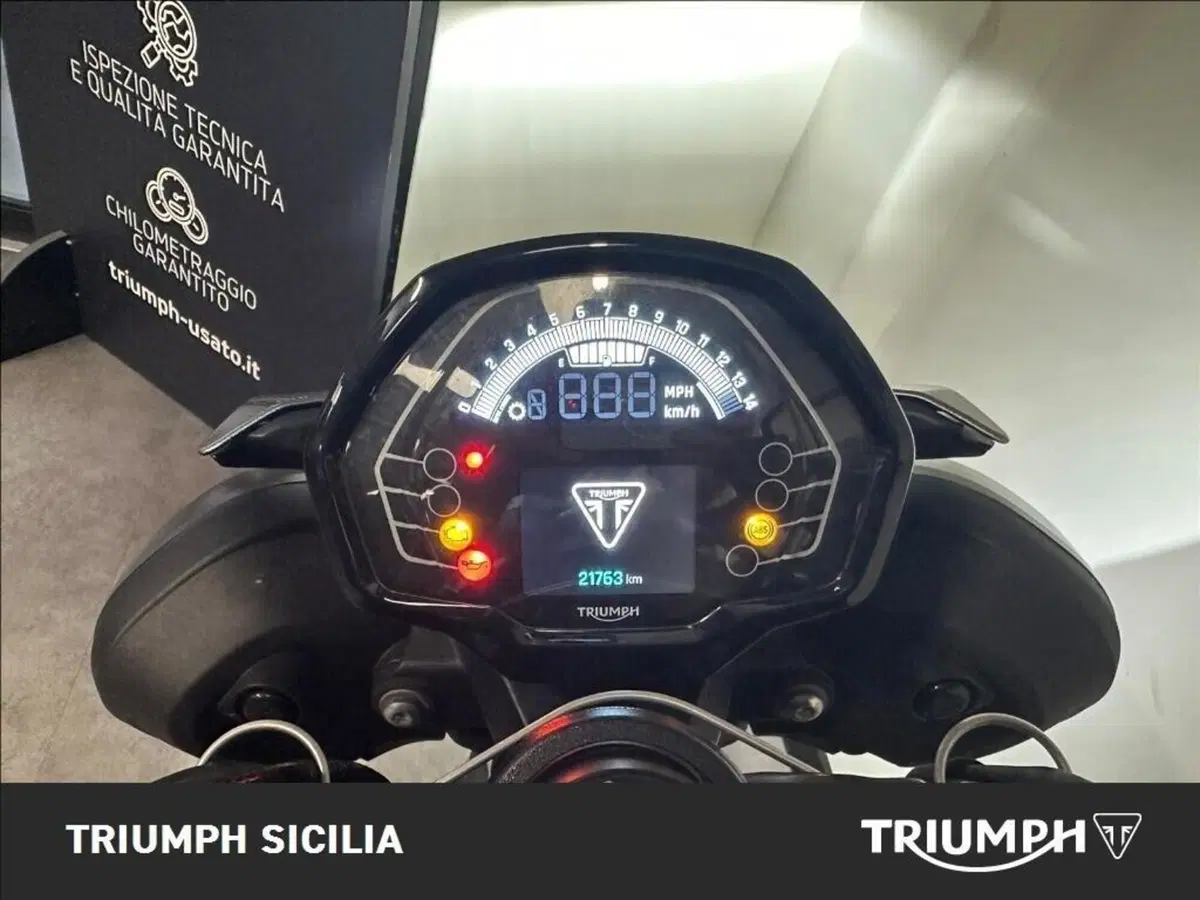 Triumph Street Triple 765 R (2023 - 26) (18)