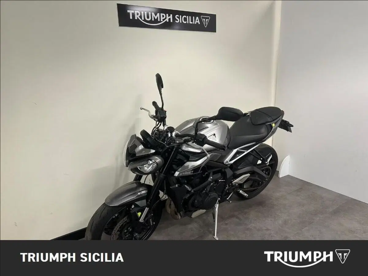 Triumph Street Triple 765 R (2023 - 26) (5)