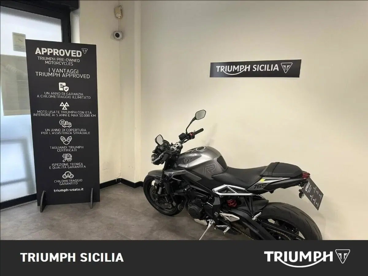 Triumph Street Triple 765 R (2023 - 26) (6)