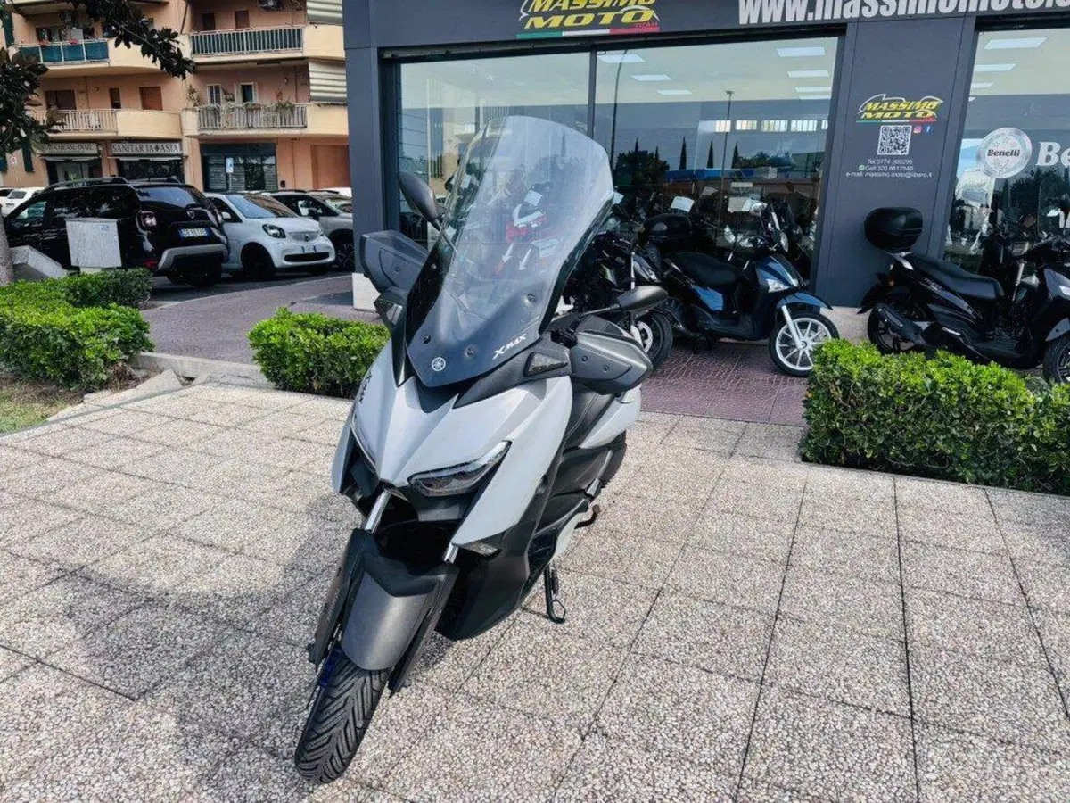 Yamaha X-Max 300 (2021 - 24) (7)