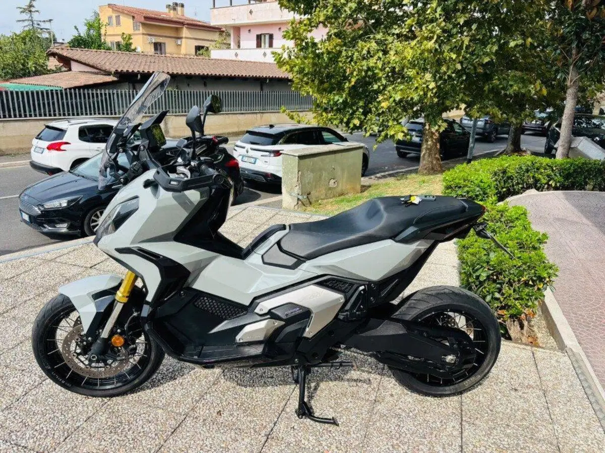 Honda X-ADV 750 DCT (2021 - 24) (5)