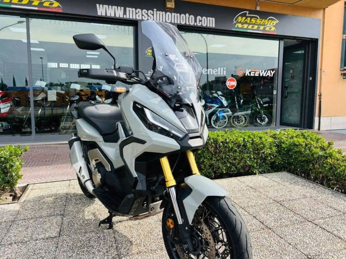 Honda X-ADV 750 DCT (2021 - 24) (8)